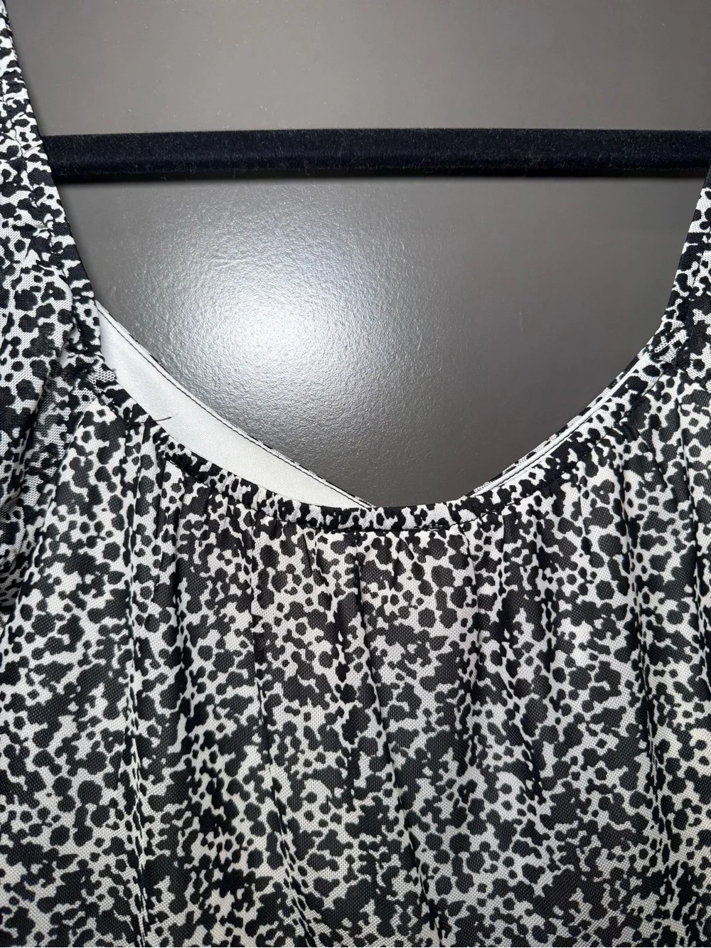 Abound Black and White Spotted Puff Sleeve Crop Top
